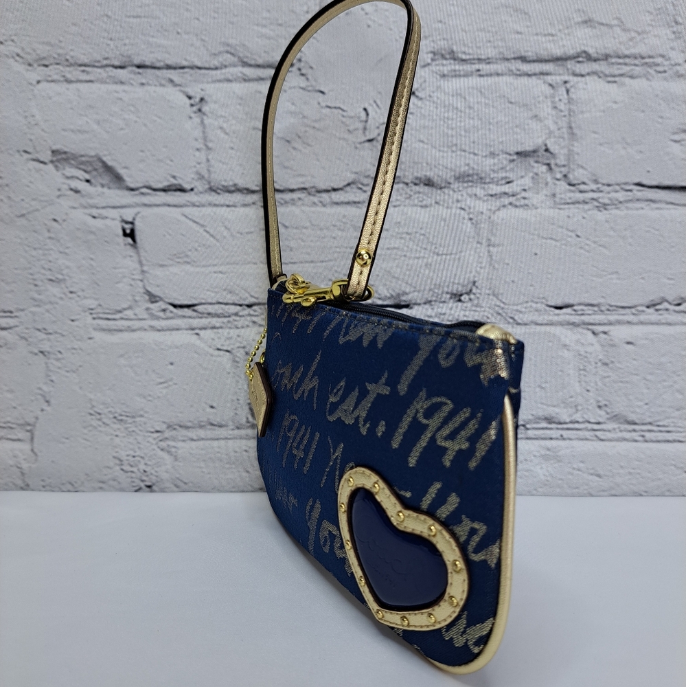 'COACH' 'POPPY' SIGNATURE SCRIPT LUREX JACQUARD WRISTLET & DUST BAG SET - Picture 5 of 15